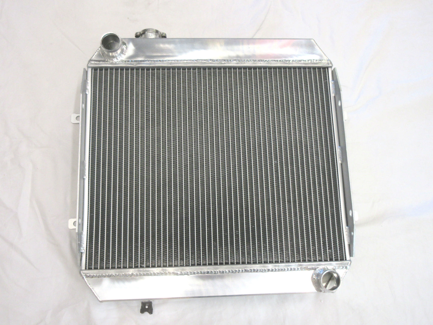 Aluminum Radiator for Nissan Skyline Hakosuka GT / GT-S JDM CAR PARTS