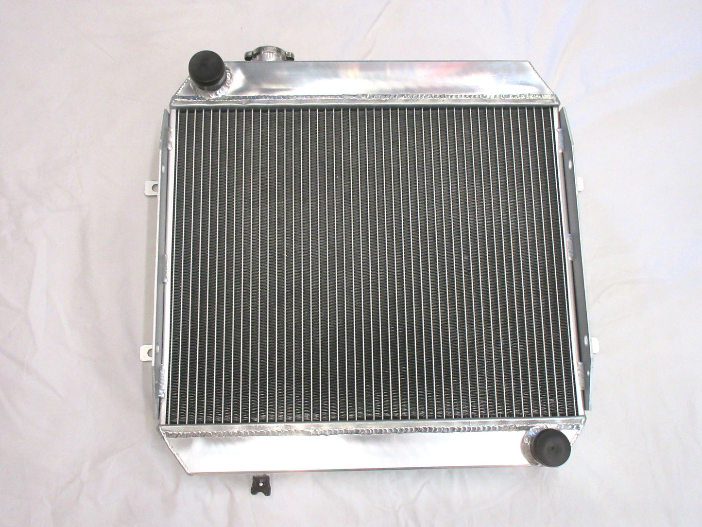 Aluminum Radiator for Nissan Skyline Hakosuka GT / GT-S JDM CAR PARTS