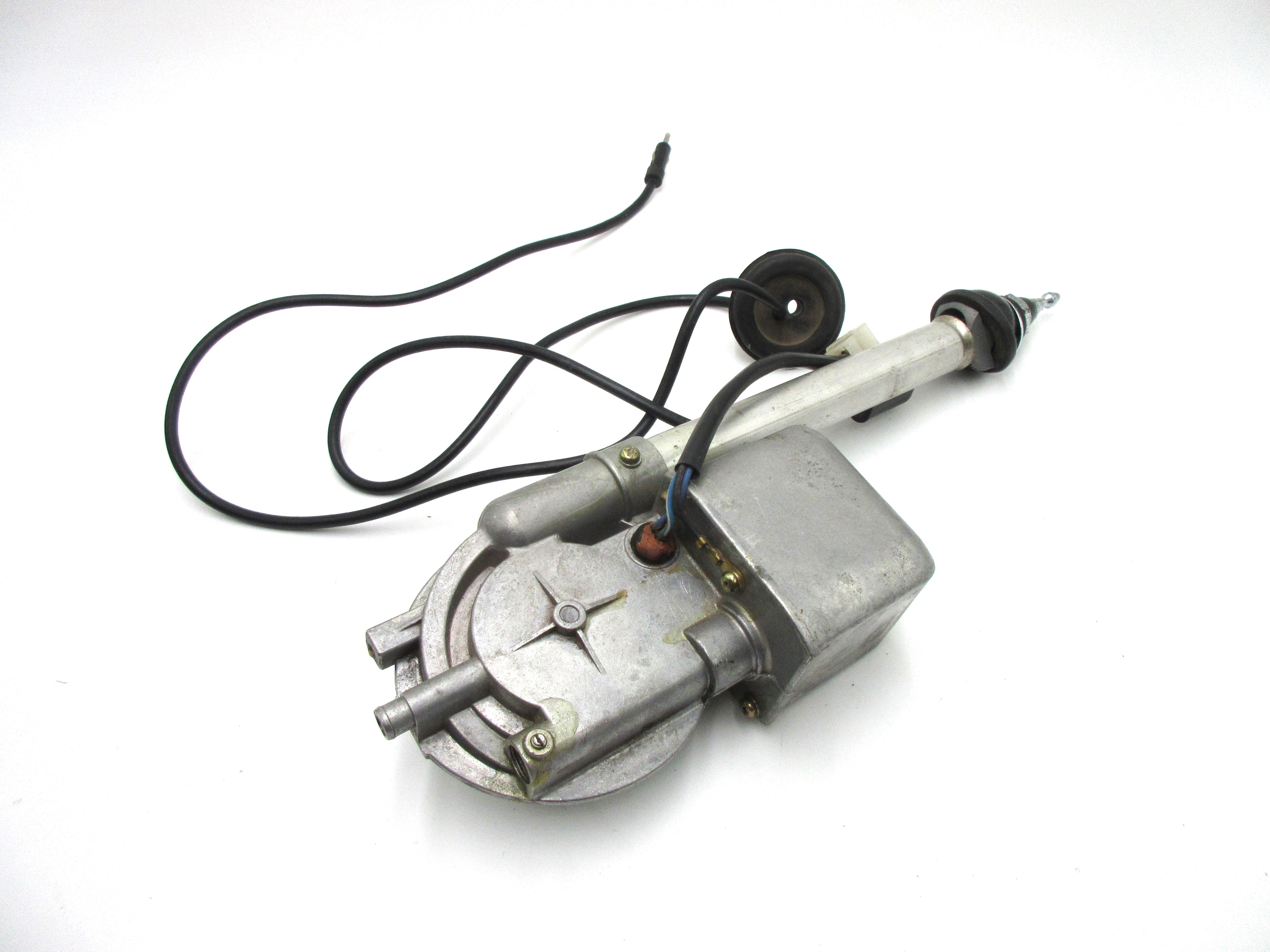 Nissan Fairlady Z S30 Power Antenna wth pointy Mast Mint Condition