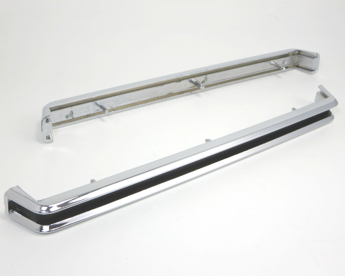 Evan-Fischer Tail Light For 85-86 Nissan 720 Pickup - Passenger Right Side W/ Chrome Trim