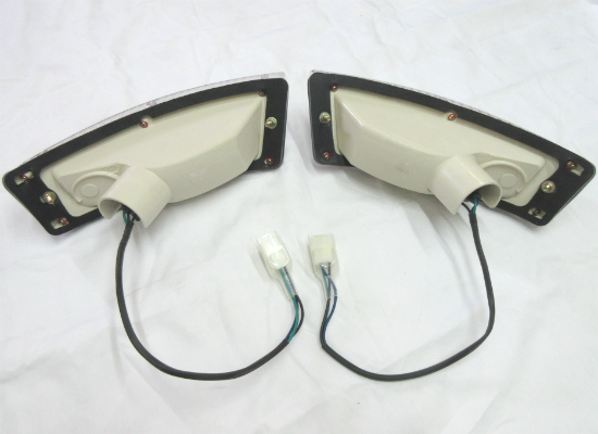 Euro/JDM Front Turn Signal Assembly Set for 1969 -'74 Datsun 240Z