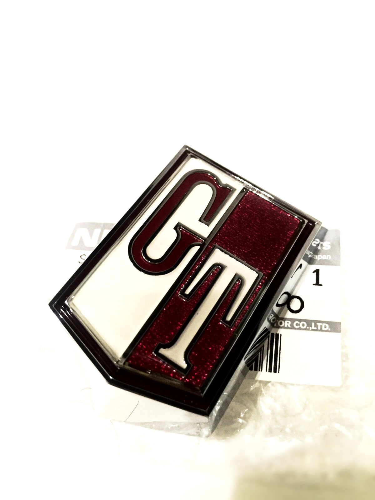 Nissan Skyline Hakosuka GT-R 2 Door Fender emblem Red Genuine
