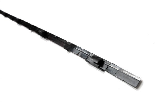 拓片107 Lower Windshield Molding Clip Strip for Datsun 280ZX 1979-83