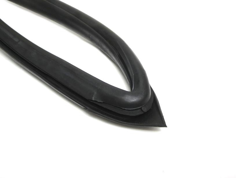 
                      
                        Rear Window Weatherstrip Seal without Trim Groove for Datsun/ Nissan D21 Truck 1986-1994
                      
                    