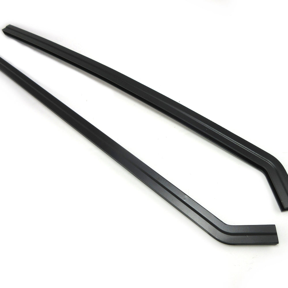 
                      
                        Rear quarter window transition seal channel set for Skyline Hakosuka HT 2D
                      
                    