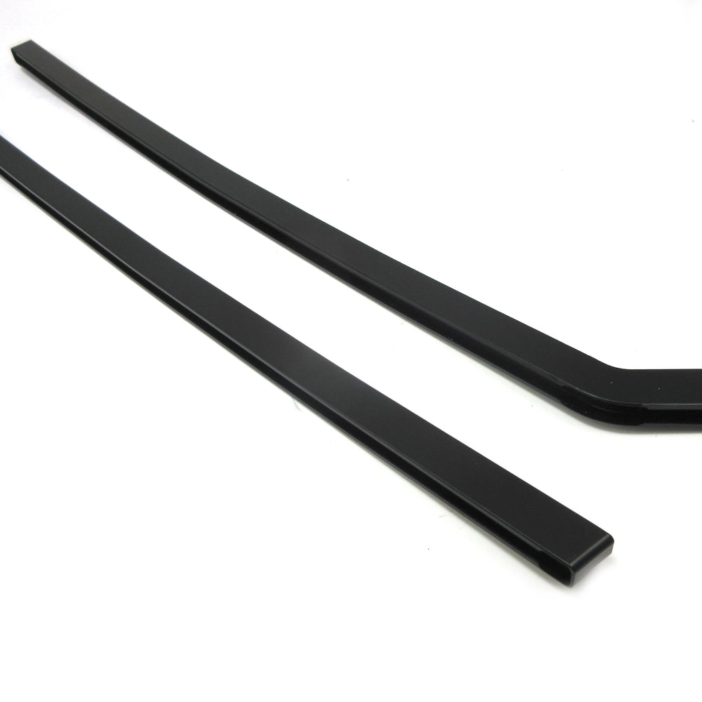 
                      
                        Rear quarter window transition seal channel set for Skyline Hakosuka HT 2D
                      
                    