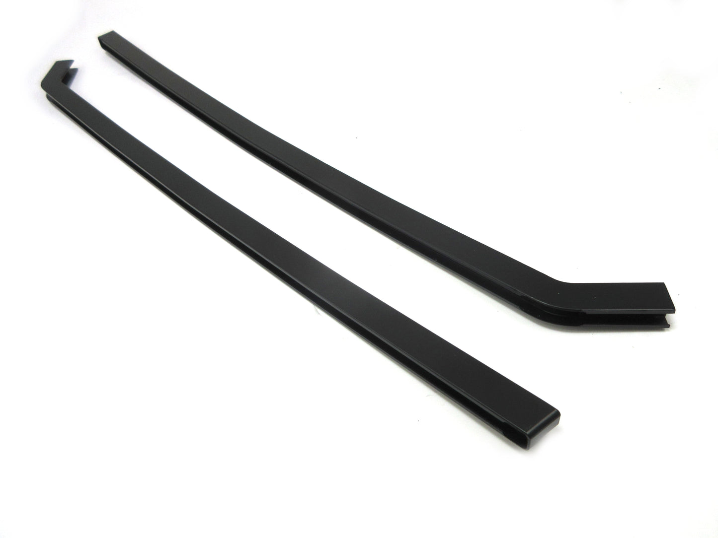 Rear quarter window transition seal channel set for Skyline Hakosuka HT 2D