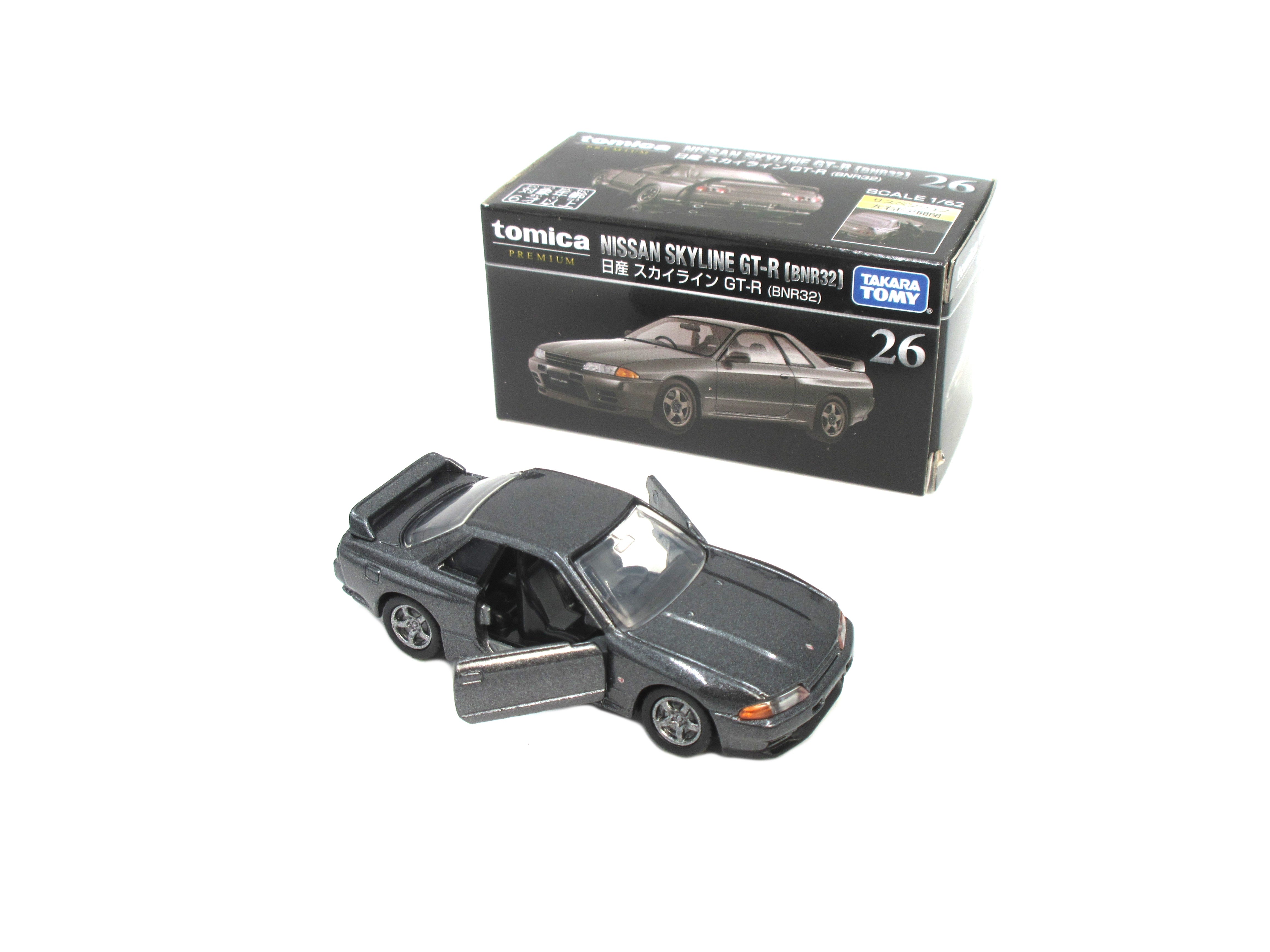 Nissan Skyline GT-R R32 Tomica Premium 1/62 Gun Metallic