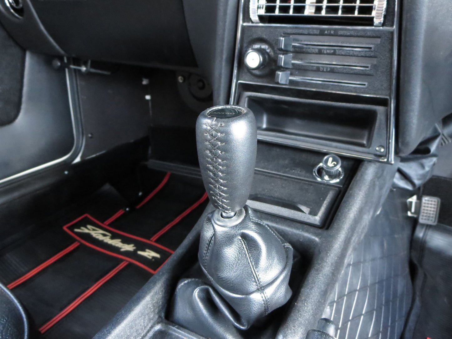 (Blem Unit Sale) Datsun Competition Shift Knob for Vintage Datsun / Nissan Cars JDM CAR PARTS