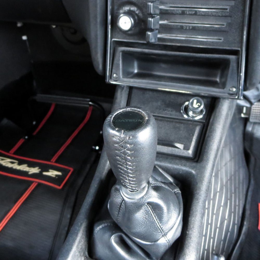 
                  
                    (Blem Unit Sale) Datsun Competition Shift Knob for Vintage Datsun / Nissan Cars JDM CAR PARTS
                  
                