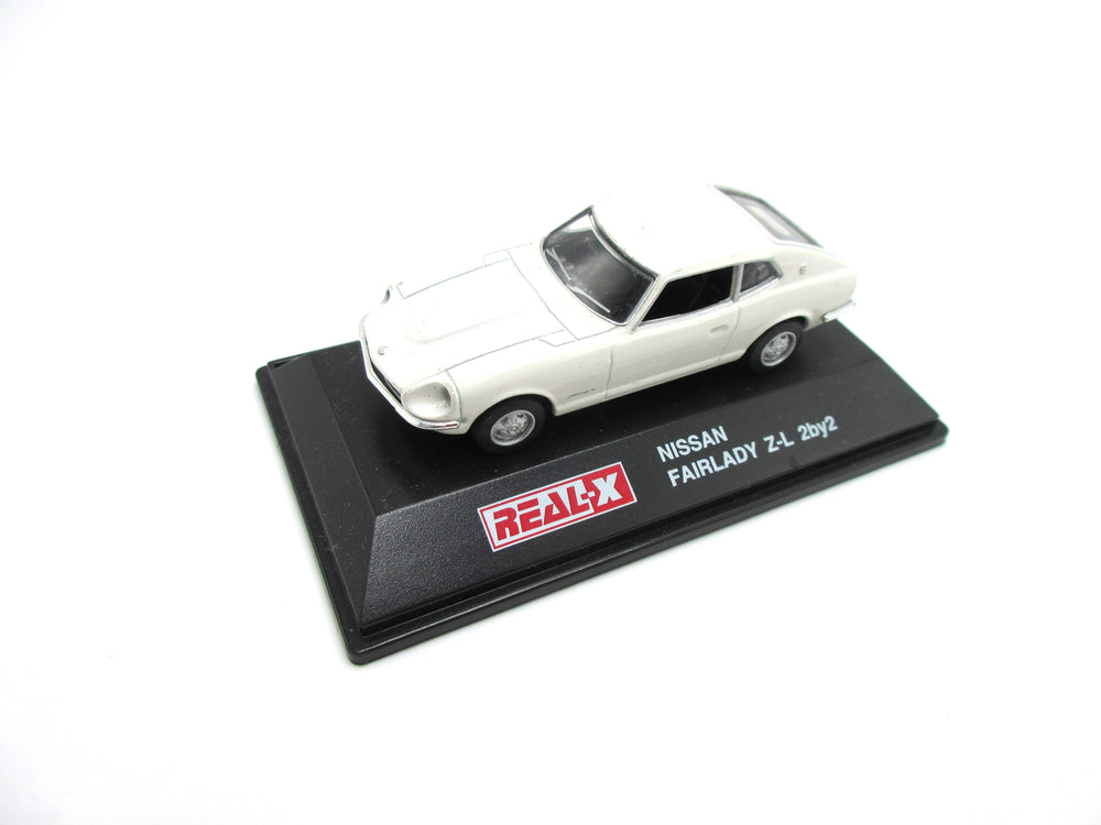 Real X 1/72 Nissan Fairlady Z-L  2 by 2 Die Cast White With Base No Box