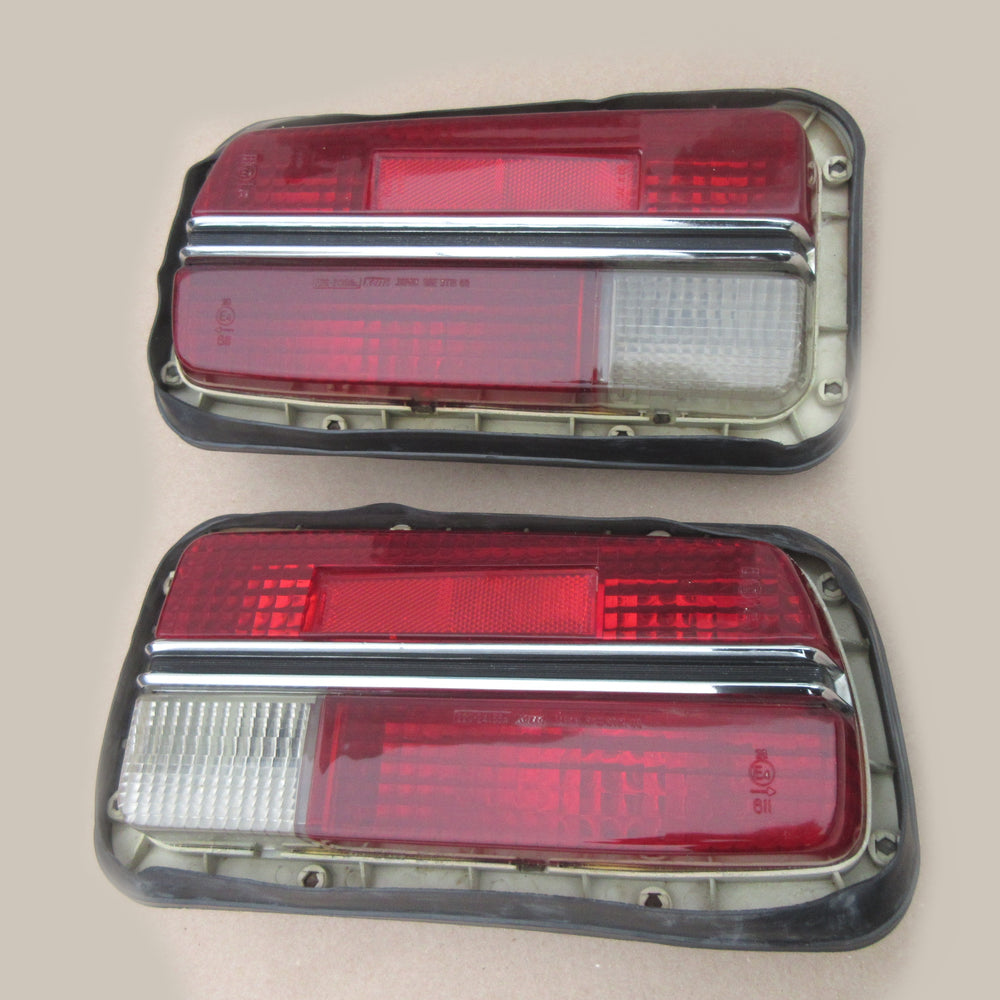 
                      
                        Datsun 240Z US 1969-73 Used Tail Light Assembly Clean! Genuine Nissan
                      
                    