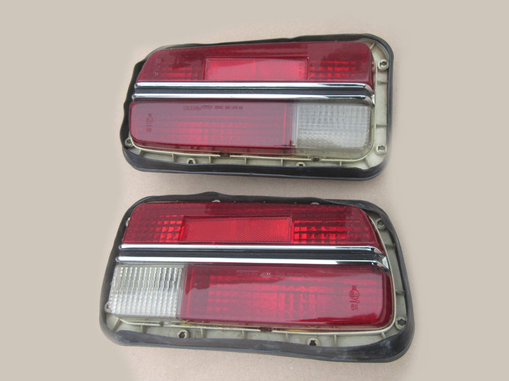 Datsun 240Z US 1969-73 Used Tail Light Assembly Clean! Genuine Nissan