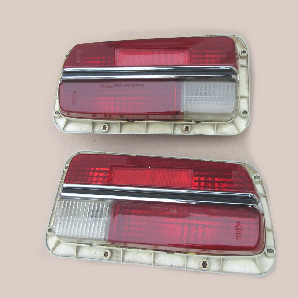 
                      
                        Datsun 240Z US 1969-73 Used Tail Light Assembly Clean! Genuine Nissan
                      
                    