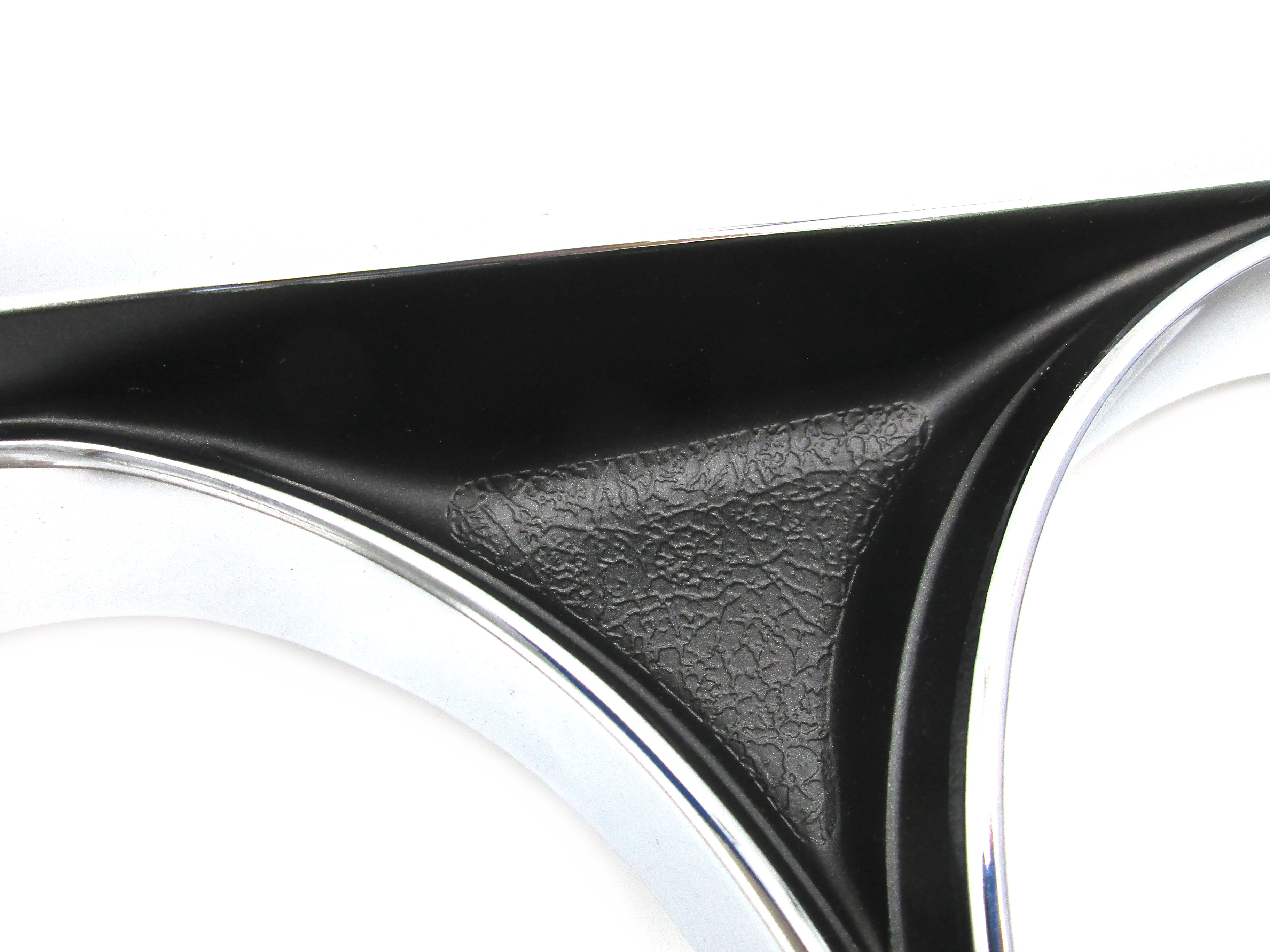 ソ*コ様 Nissan Moulding 62410-R0310 62411-R SALE-489: Nissan Skyline GC10 Headlight bezel set Genuine Nissan