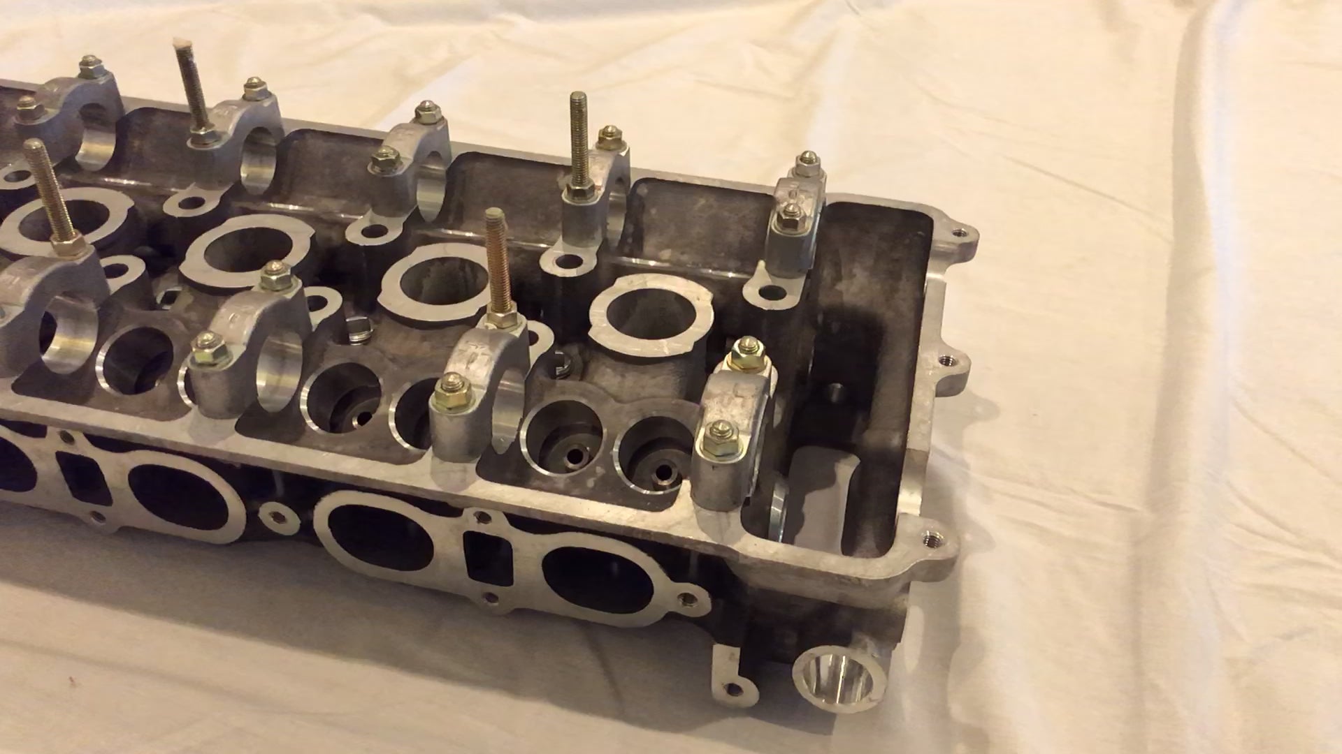 パンナ S20 Engine K4 Head Genuine Nissan NOS 11041-A0250 for