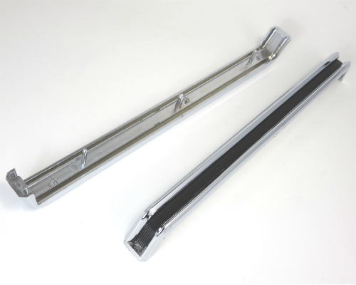 
                  
                    Tail lamp center molding set for Datsun 240Z
                  
                