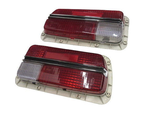 SALE ! Vintage Reproduction US-Spec Tail Light Set for Datsun 240Z     