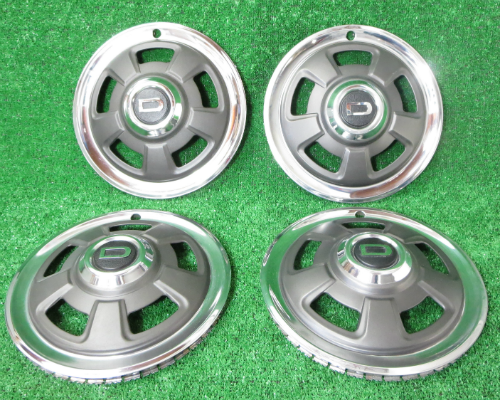 Wheel cover hub cap set Datsun 240Z Series 1 NOS