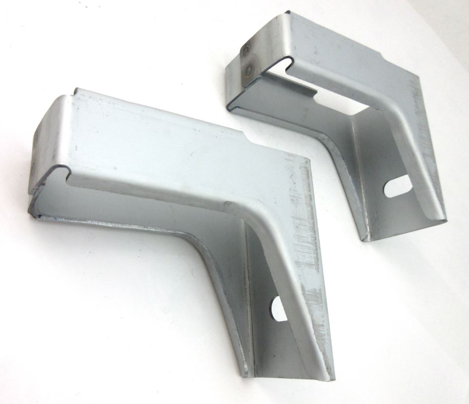 Rear bumper bracket set for Skyline Hakosuka