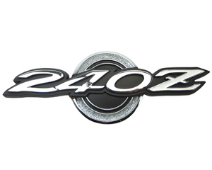 31 je103 datsun 240z quarter panel emblem 1969 19711 300x