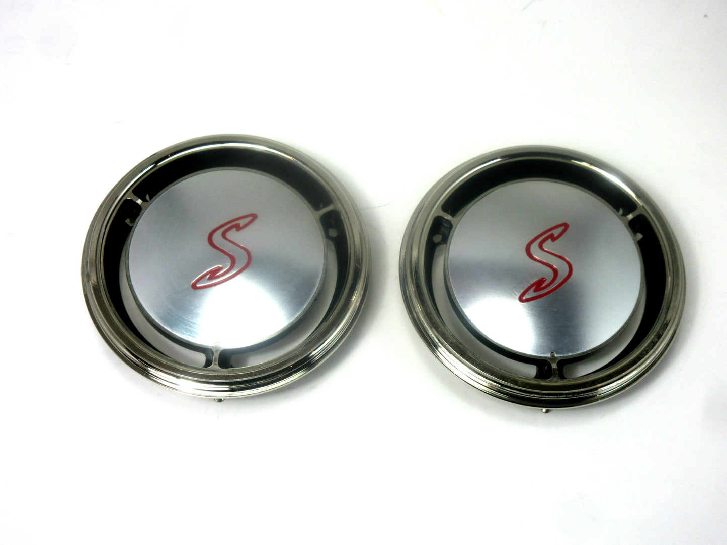 Nissan Skyline Hakosuka 2 door HT quarter panel emblem set