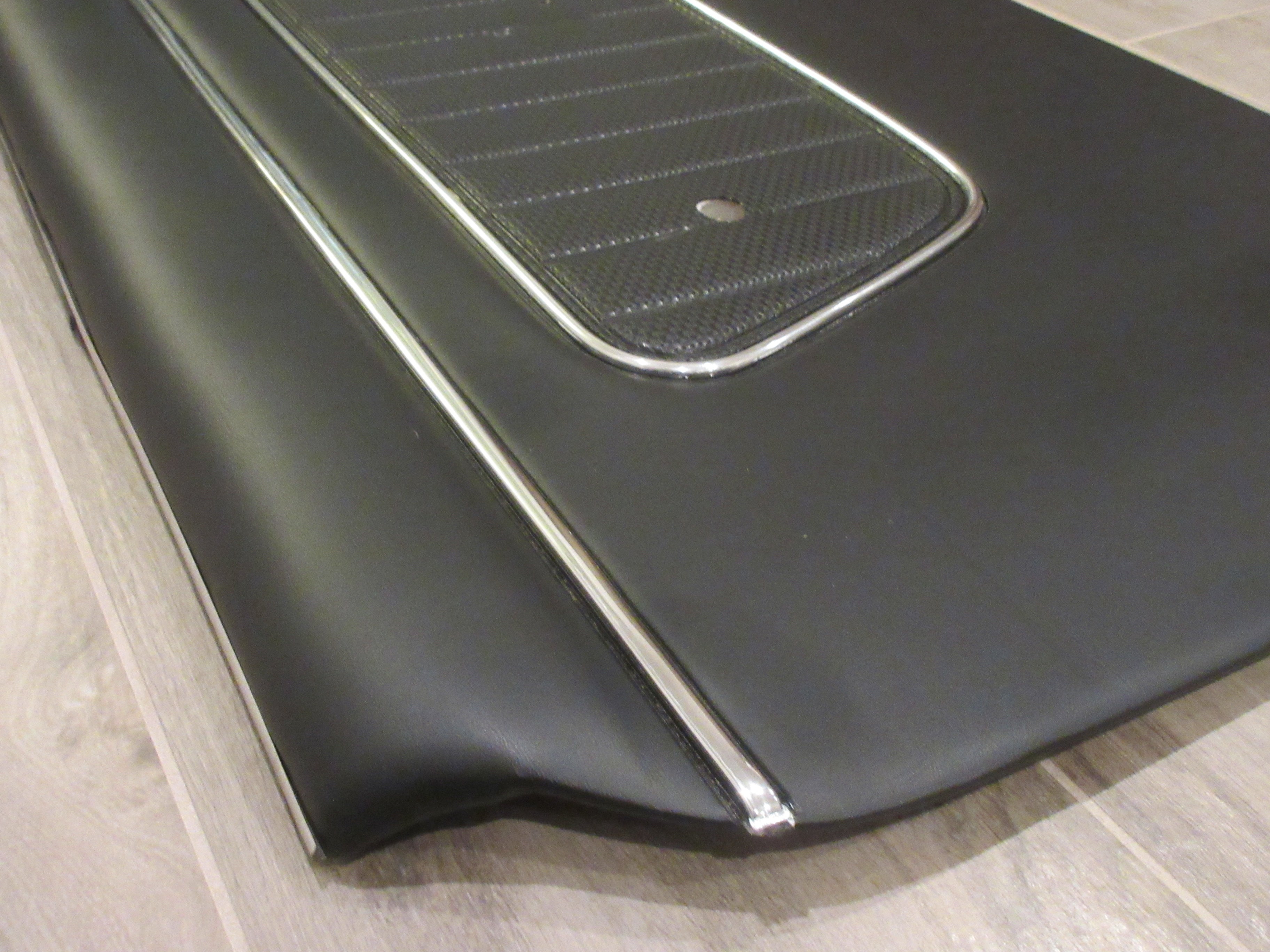 Nissan Skyline Hakosuka 2 Door HT GT-R Front door panels and