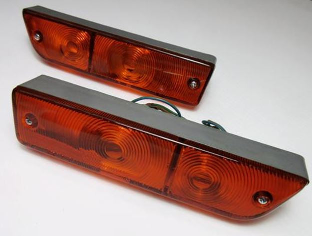 Datsun 510 JDM NOS Front Turn Light Assembly