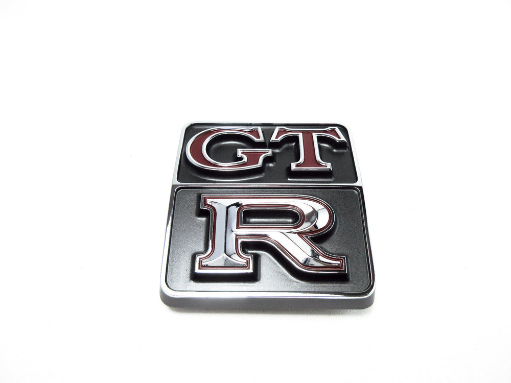 Nissan Skyline GT-R Hakosuka Late rear emblem Genuine Nissan NOS　NLA