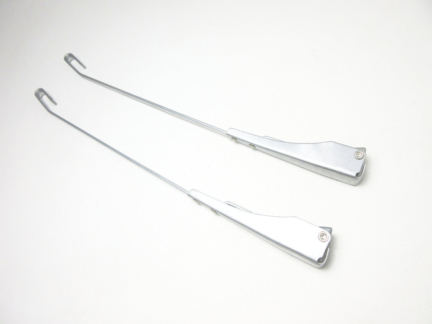 Wiper Arm Set for Toyota Sports 800 NOS