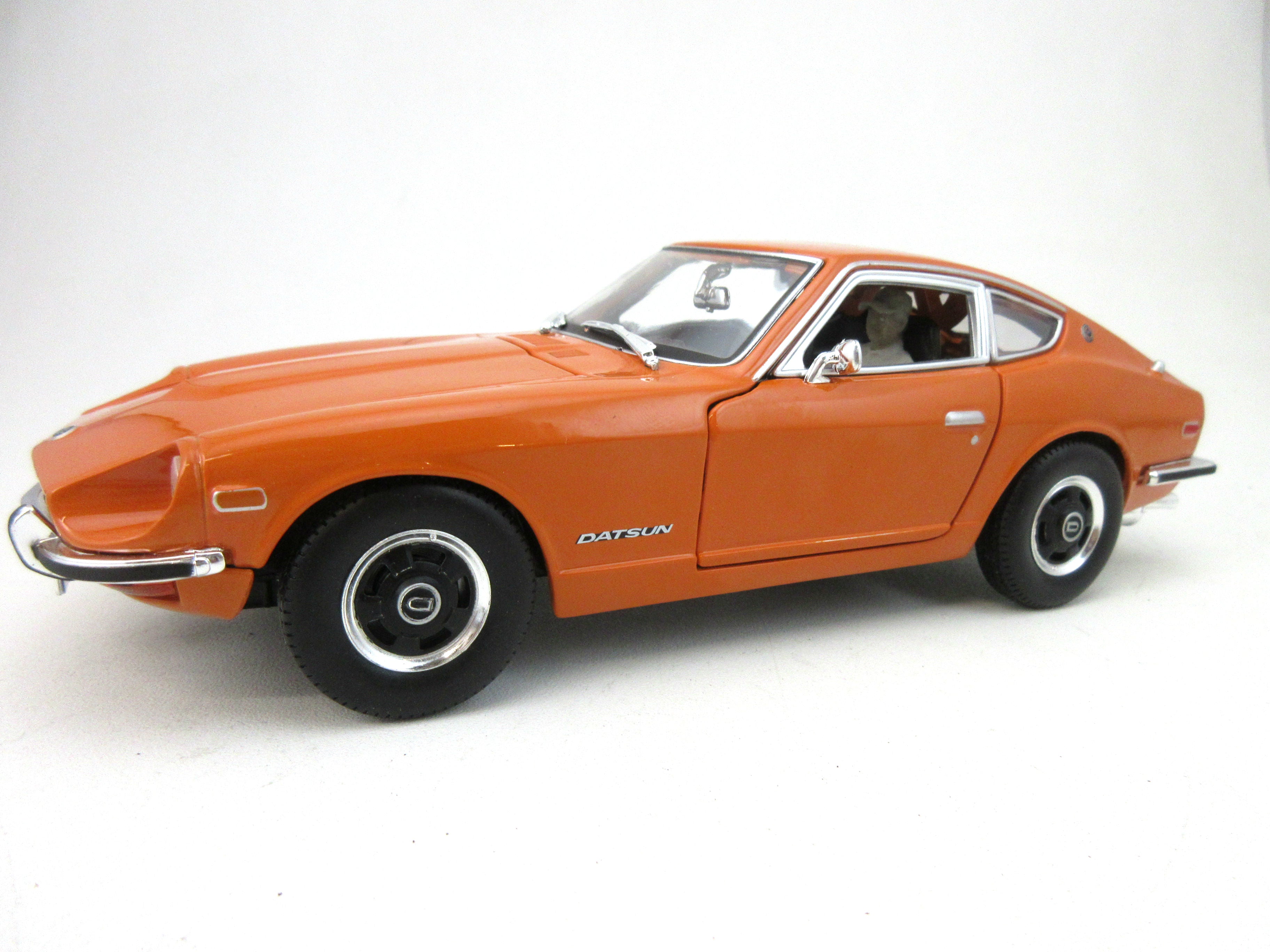 Datsun 240Z Designer, Yoshihiko Matsuo 1/18 Scale Figure NOT
