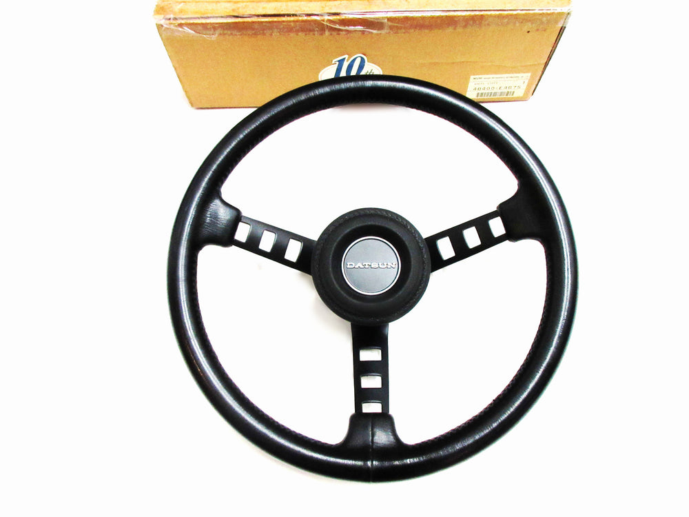 Competition Steering Wheel for Vintage Datsun / Nissan Genuine NOS