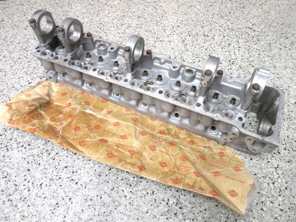 E31 Cylinder Head for Datsun 240Z Series 1 NOS