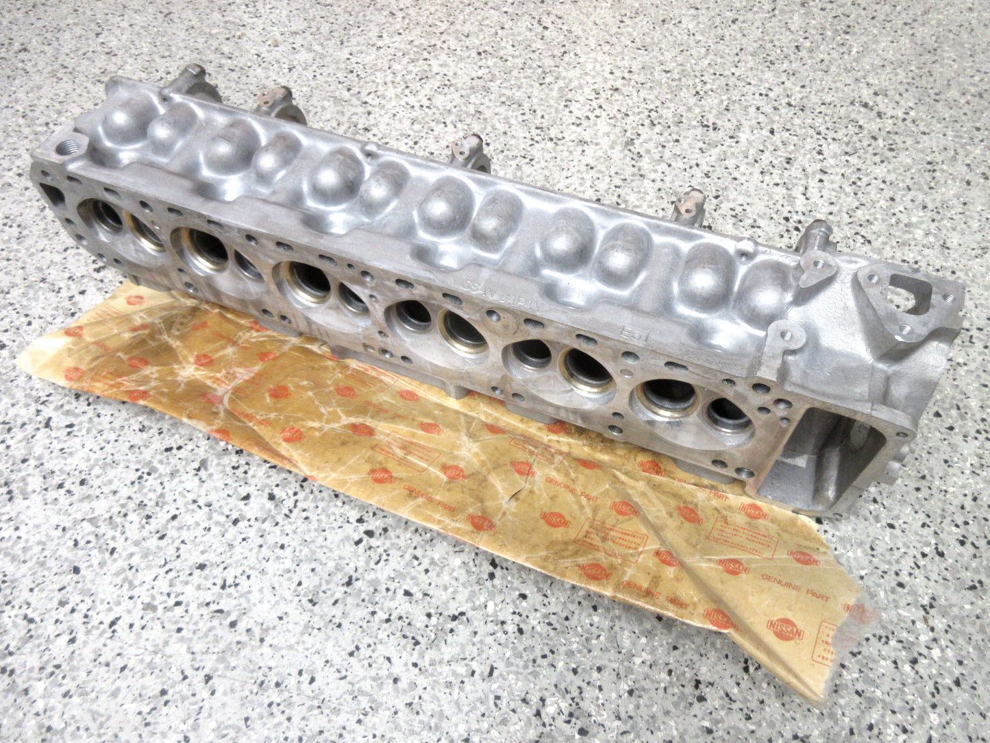 E31 Cylinder Head for Datsun 240Z Series 1 NOS