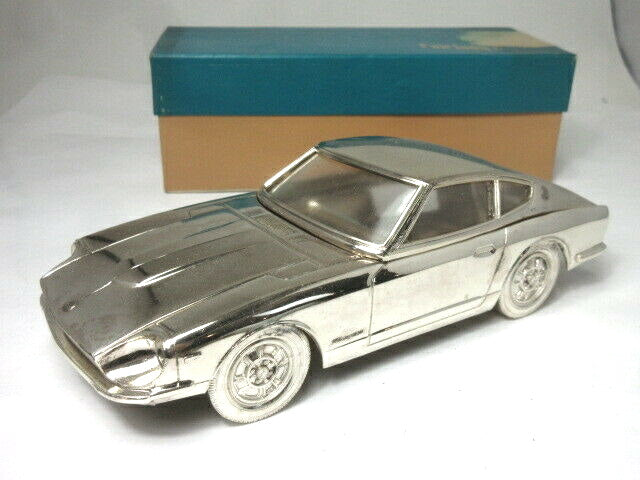 
                      
                        Nissan Fairlady Z Vintage Diecast Cigar Case
                      
                    