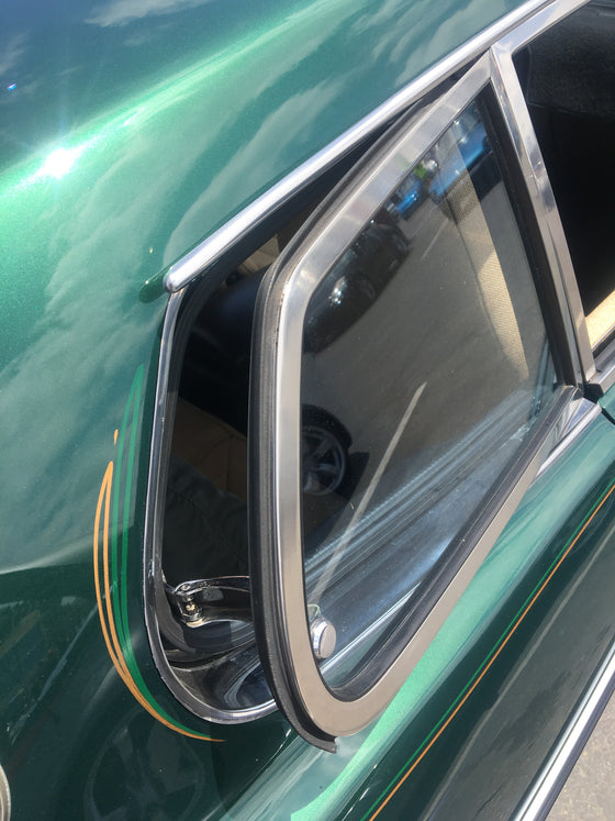 Quarter Window Frame Top Seal Set for Datsun 260Z / 280Z 2+2